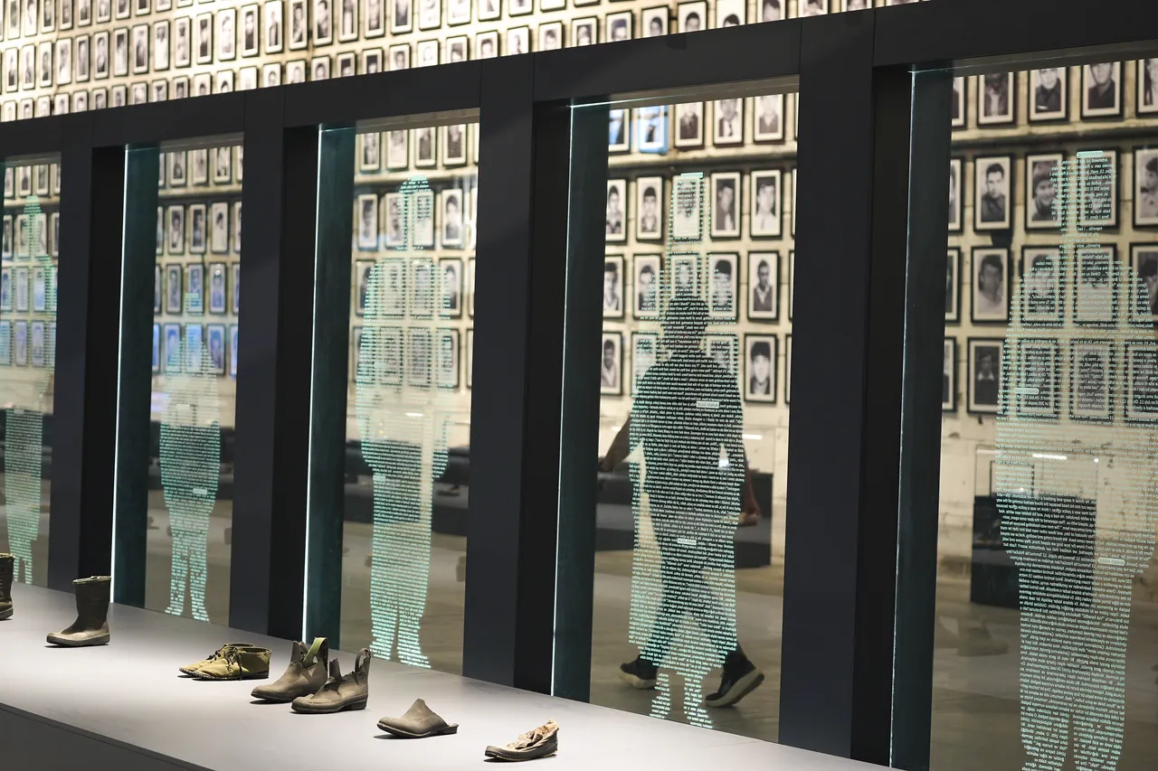 Türkiyenin desteğiyle kuruldu! Srebrenitsa Soykırımının yıl dönümünde müzeye ziyaretçi akını