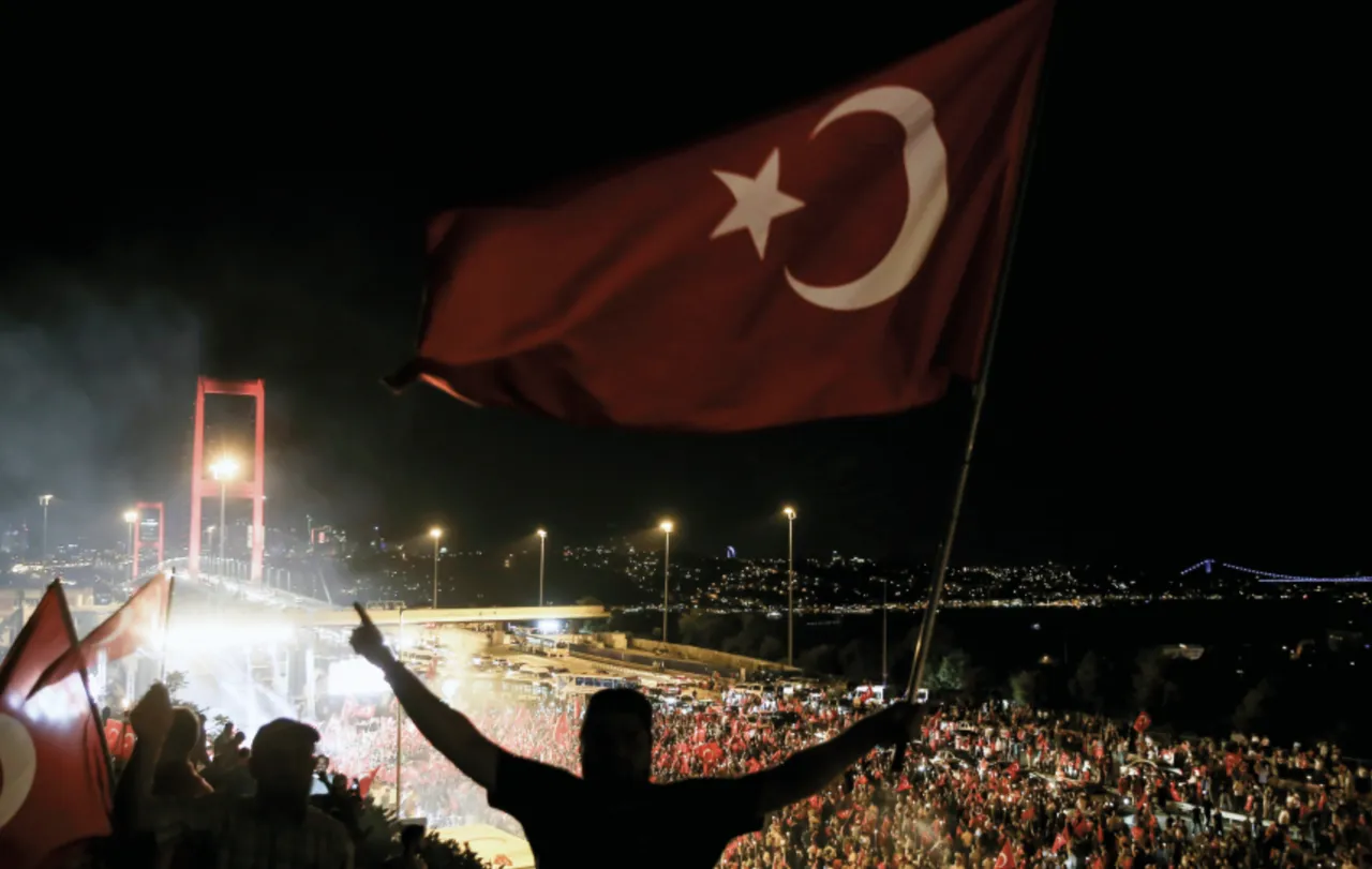 15 Temmuzda bankalar açık mı, noterler, hastaneler, eczaneler 15 Temmuzda çalışıyor mu?