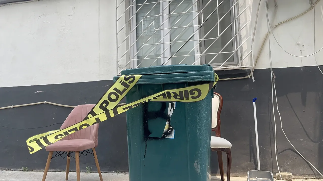 Adana’da çifte dehşet! Önce çekiçle başına vurdu, sonra boğazını bıçakladı