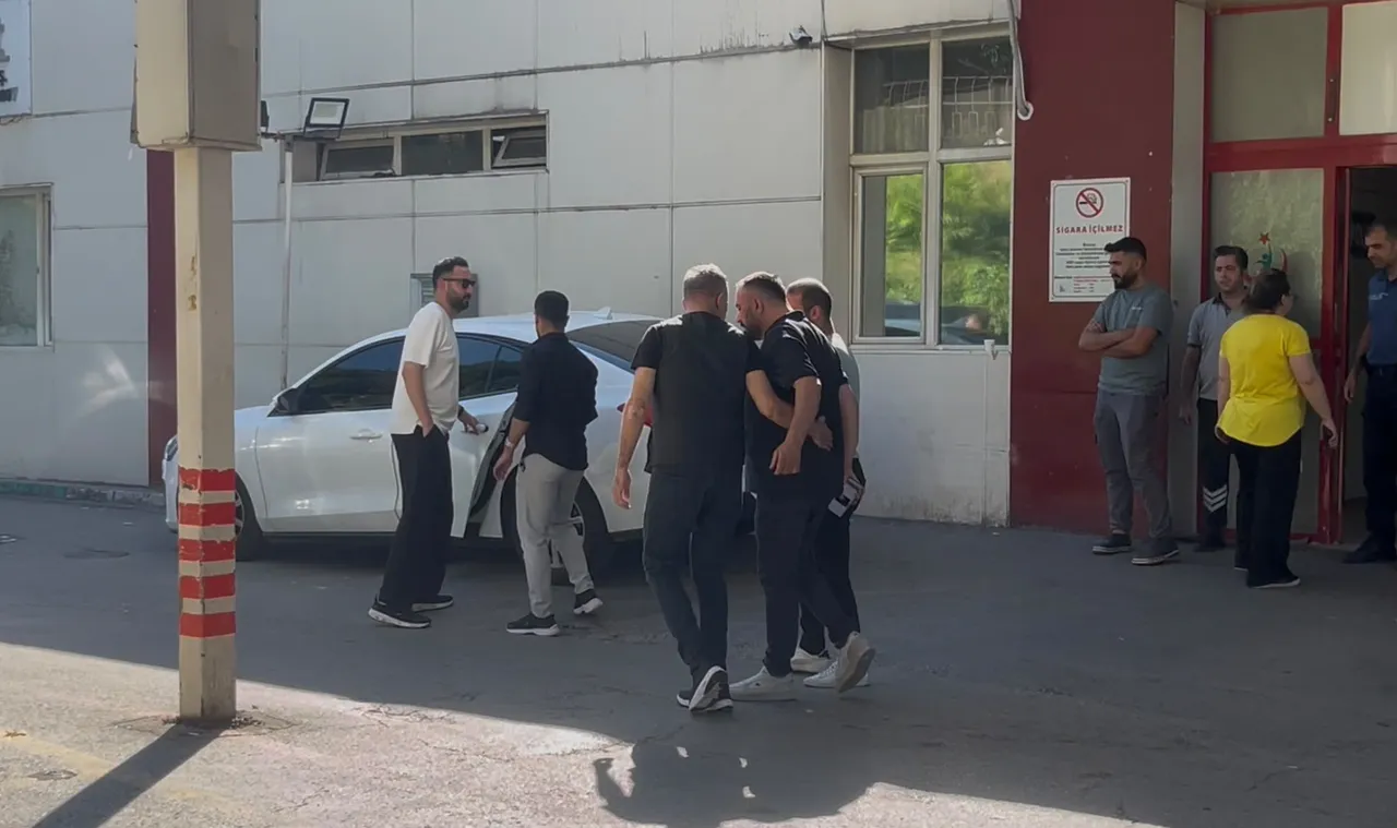 Milyon dolarlık senetler ve 4 günlük tapu trafiği! Haluk Levent'in Ahbap'ı borca kefil ettiği iddiası