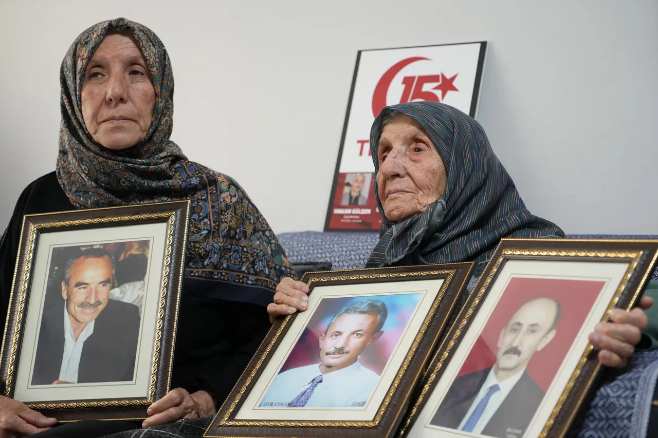 15 Temmuz’da 2 oğlu ve damadını şehit verdi! 100 yaşındaki Muzaffer teyzenin acısı 10 yıldır taze: Üç şehide kim dayanır?