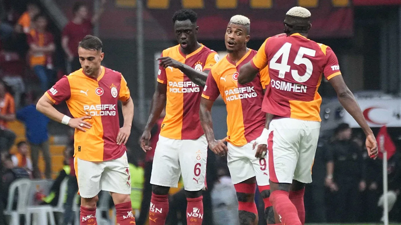 Galatasaray'da şok etkisi: Yıldız oyuncudan ayrılık kararı