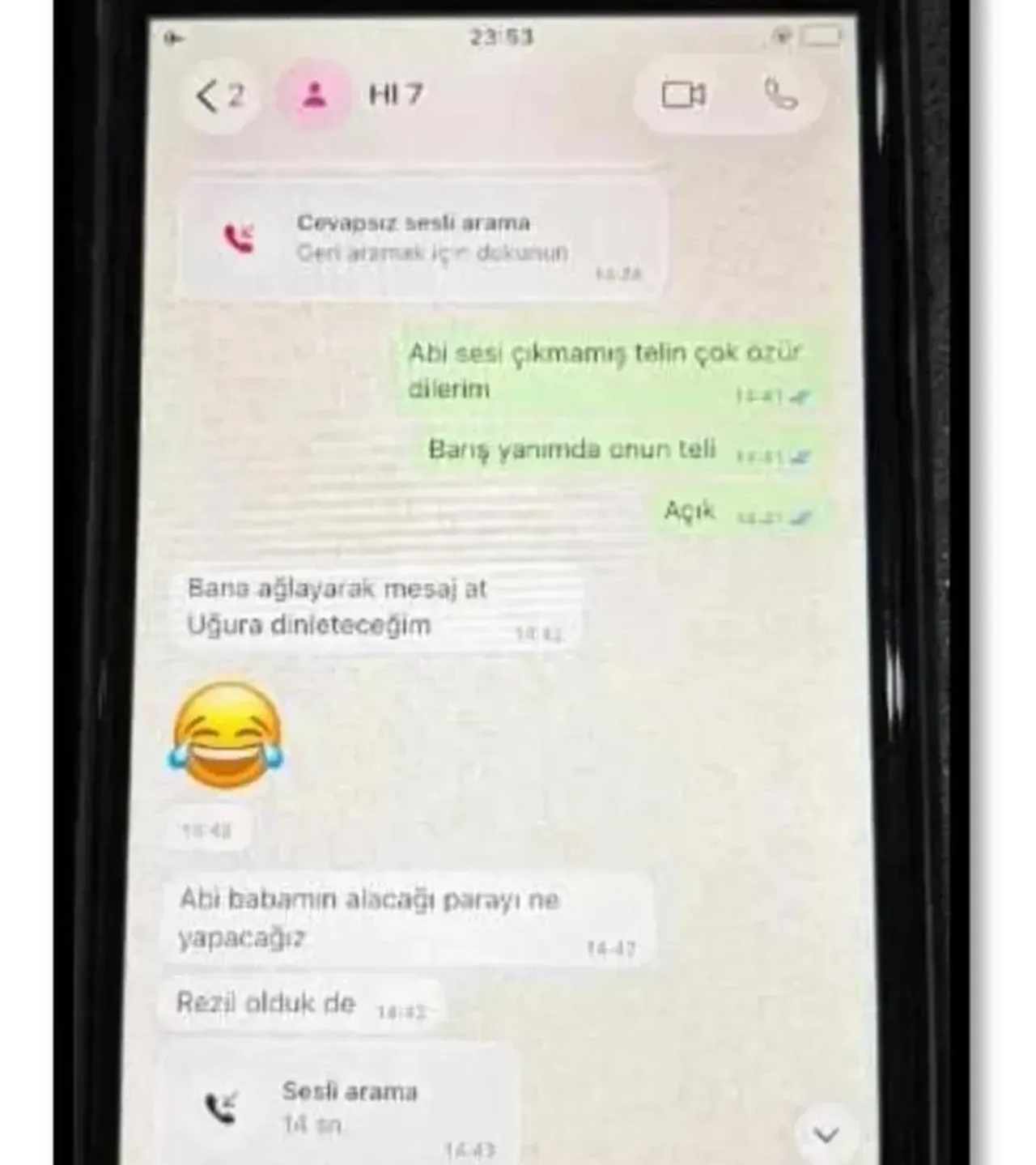 Haluk Levent ve asistanı Yeliz Kaya arasındaki yazışmalar