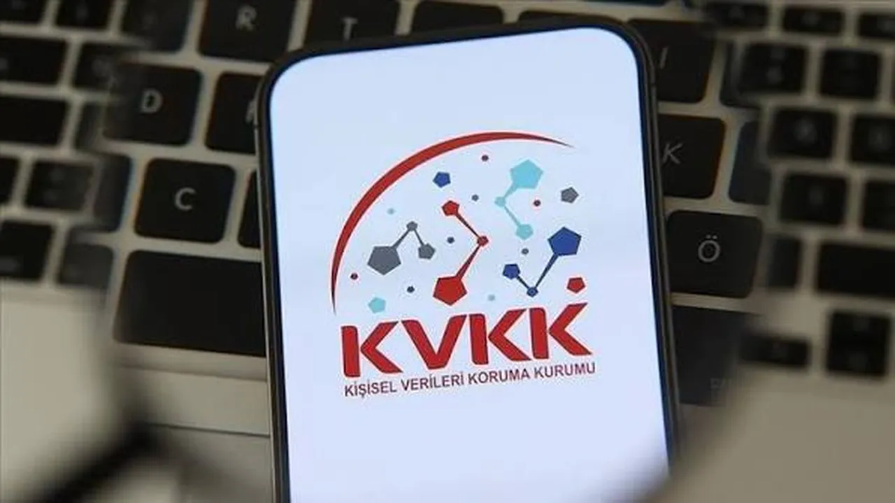 İzinsiz SMS’e 1 milyon lira ceza! Milyonlarca kişiyi ilgilendiriyor: KVKK ‘Hukuka aykırı’ dedi