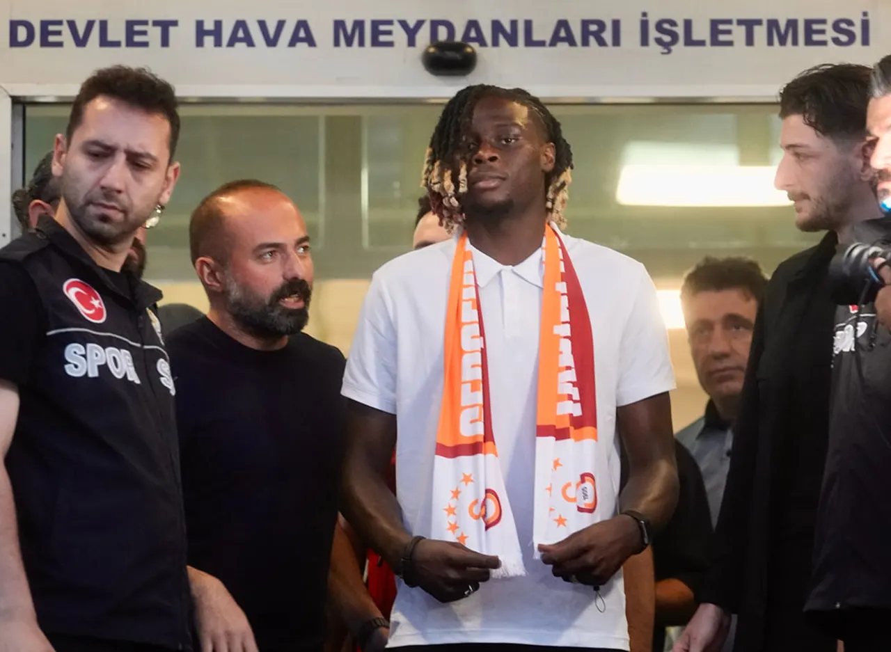 Lesley Ugochukwu, Galatasaray için İstanbul'a geldi