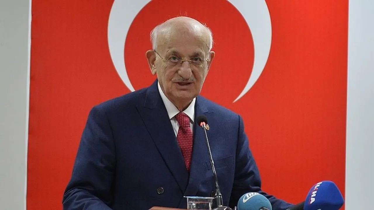İsmail Kahraman