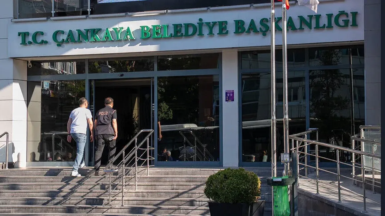 Çankaya Belediyesi'ne operasyon: Başkan Hüseyin Can Güner dahil 30 kişi için tutuklama talebi