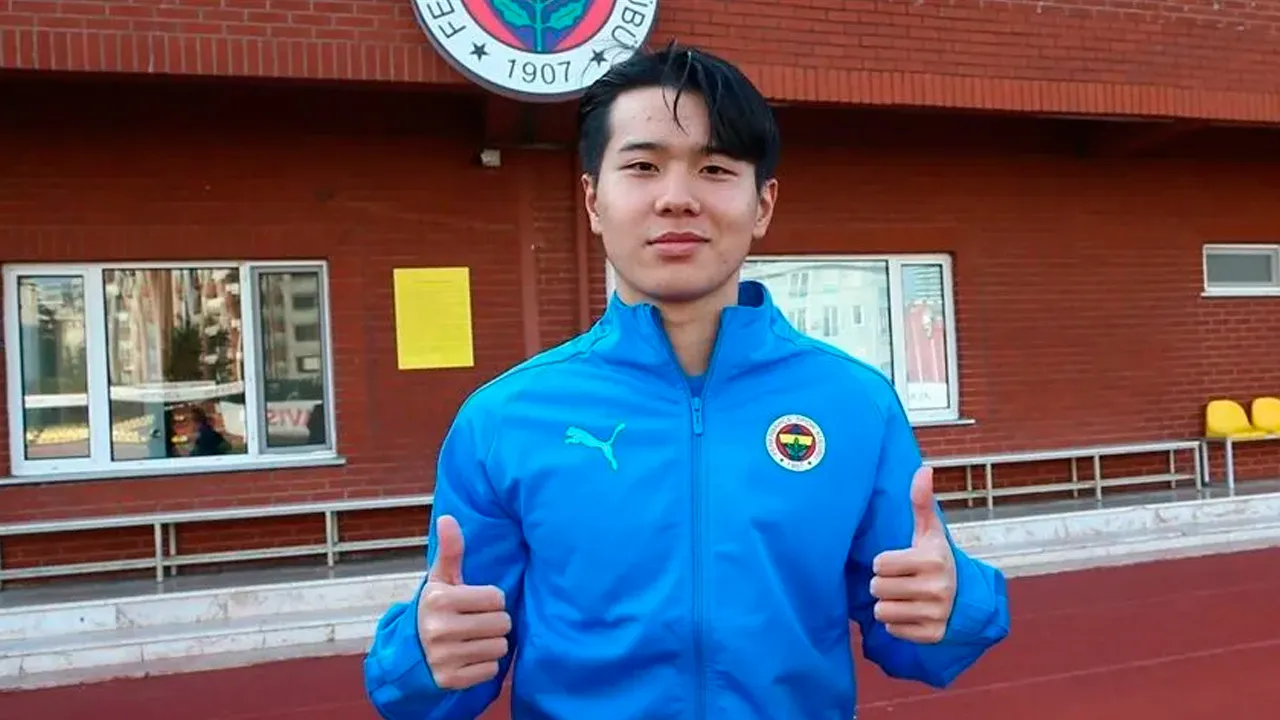 Fenerbahçe'nin eski oyuncusu imzayı attı: Yeni adresi TFF 1'inci Lig oldu