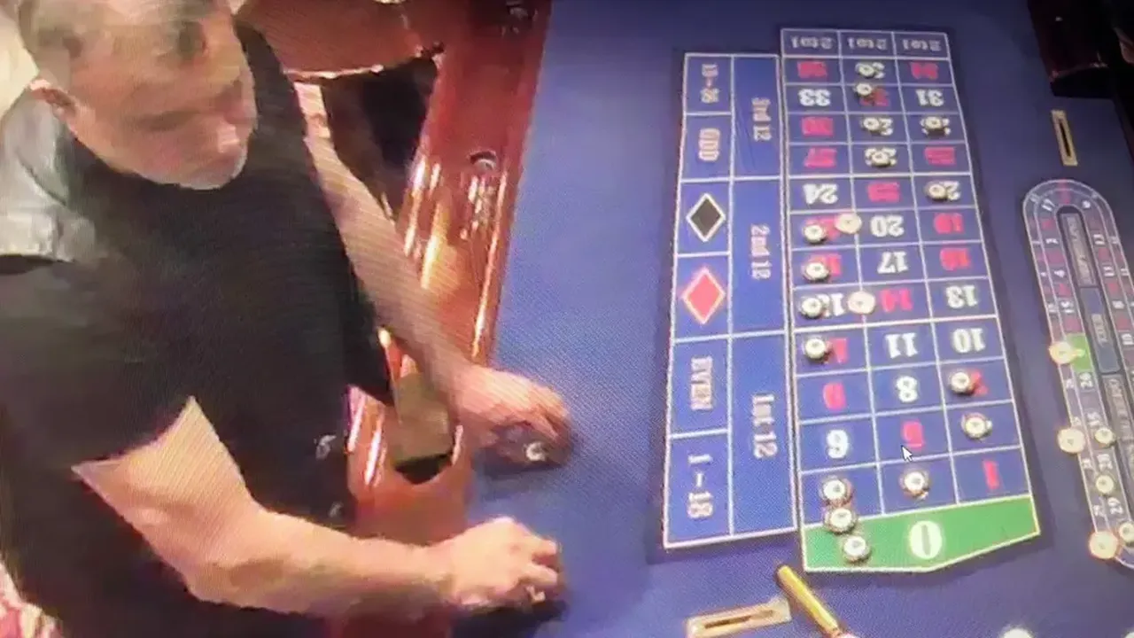 Haluk Levent 'kumar' masasında! Rulet oynadığı sıradaki görüntüleri ortaya çıktı
