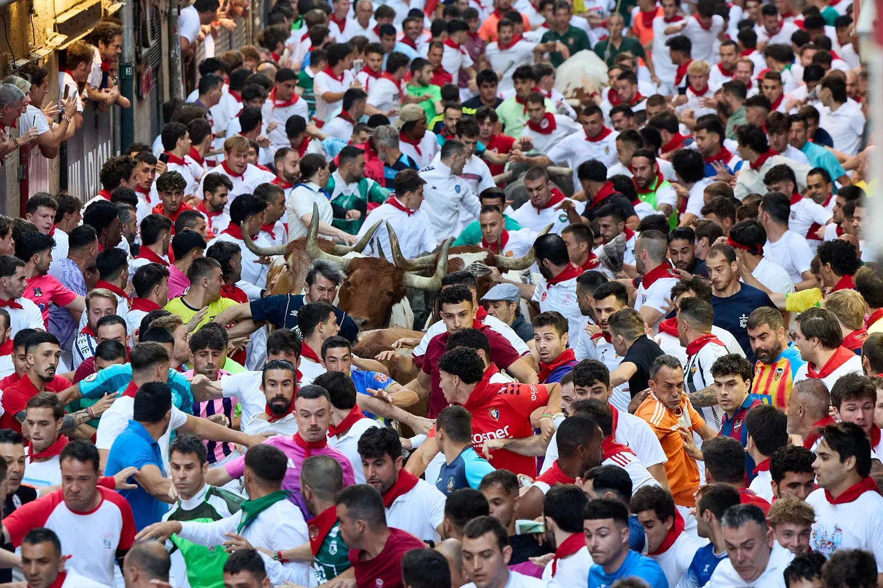 İspanyadaki geleneksel boğa koşusunda durum vahim! Bilanço giderek ağırlaşıyor
