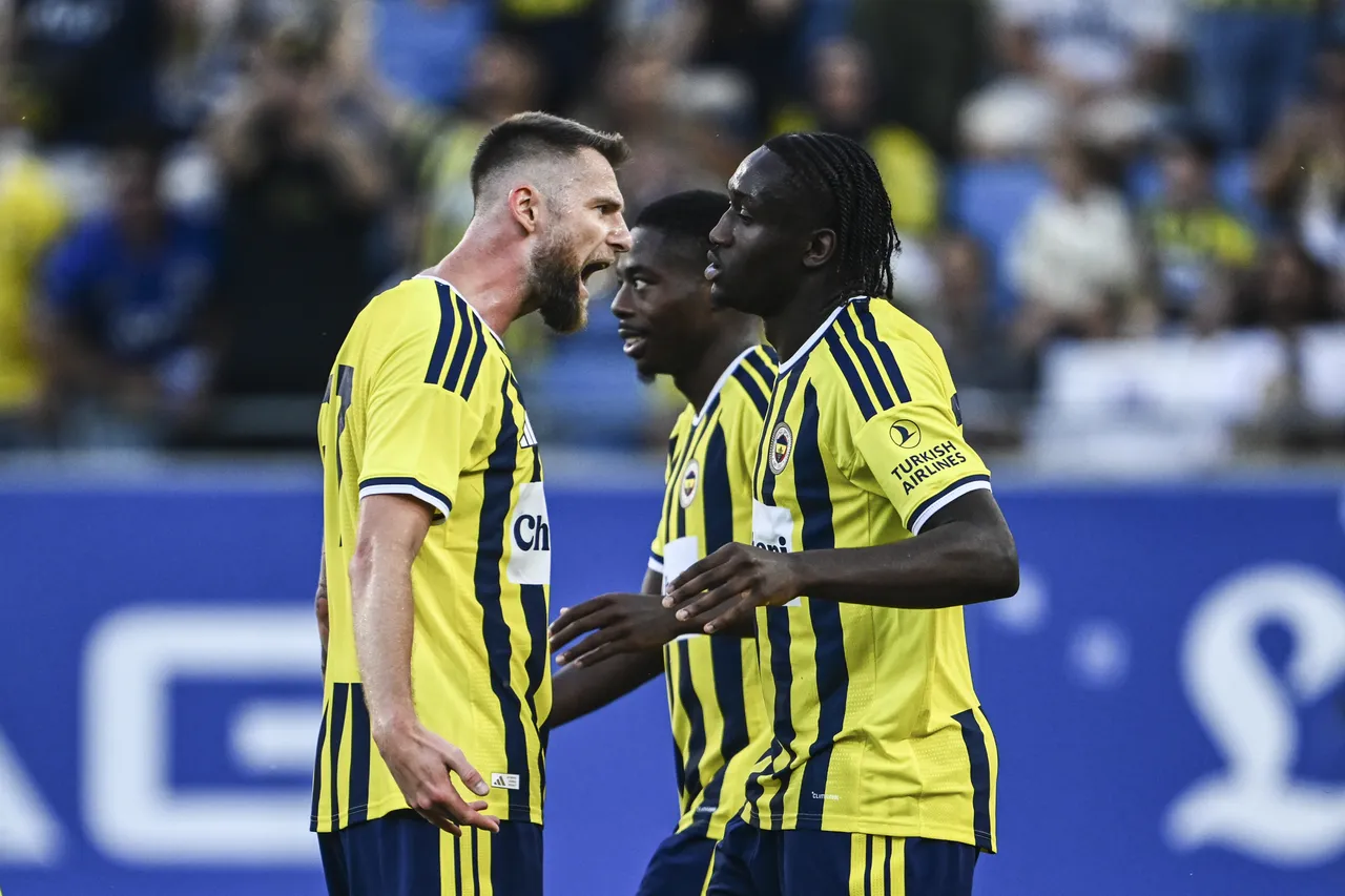 LASK-Fenerbahçe maçı hangi kanalda, nereden izlenir? Fenerbahçe hazırlık maçı yayın bilgileri