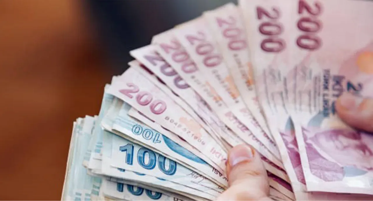 Milyonlarca emeklinin gözü kulağı Meclis’te! 23 bin 552 liralık düzenleme bugün komisyonda görüşülecek