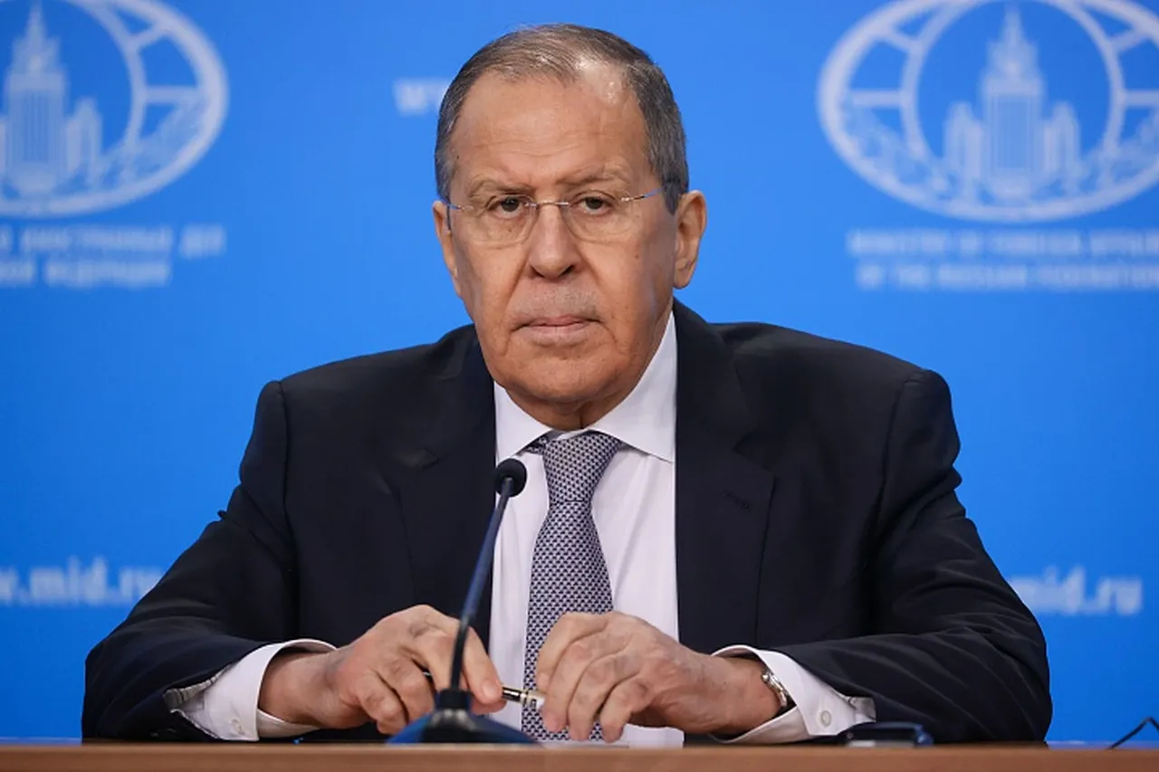 Rusya Dışişleri Bakanı Lavrov Türkiye'ye çağrıda bulundu! "Ukrayna'yı uyarın"