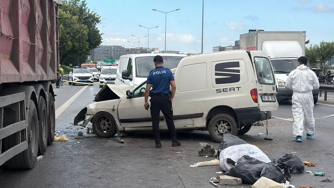 Zincirleme trafik kazası ortalık savaş alanına döndü!