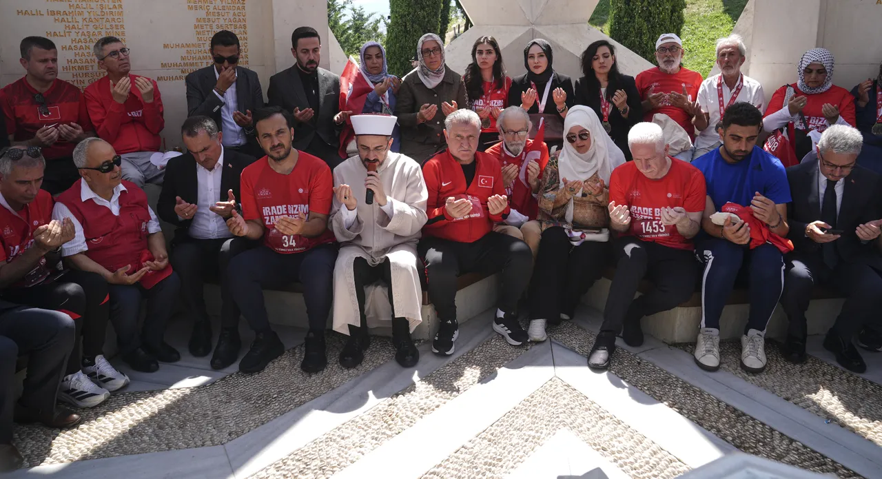 10 yıl sonra aynı ruh: Türkiye 15 Temmuz için tek yürek!