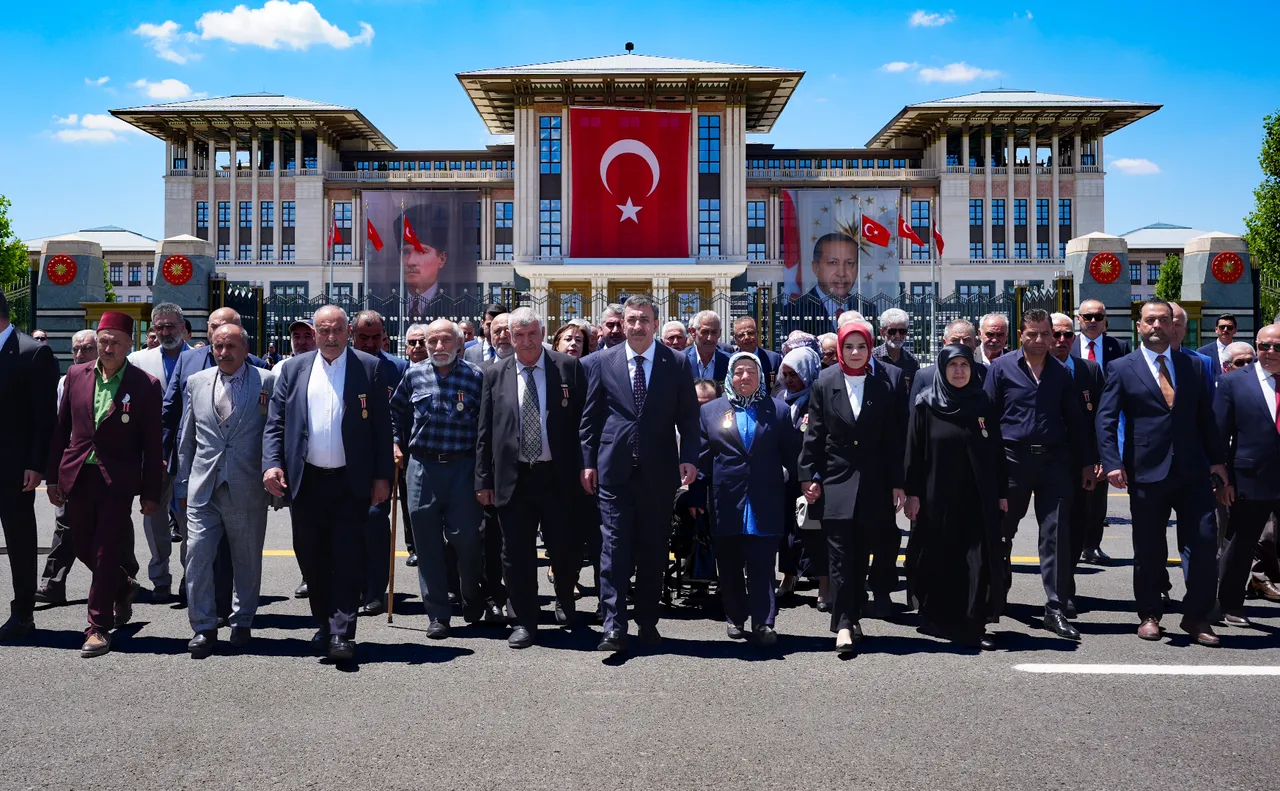 10 yıl sonra aynı ruh: Türkiye 15 Temmuz için tek yürek!