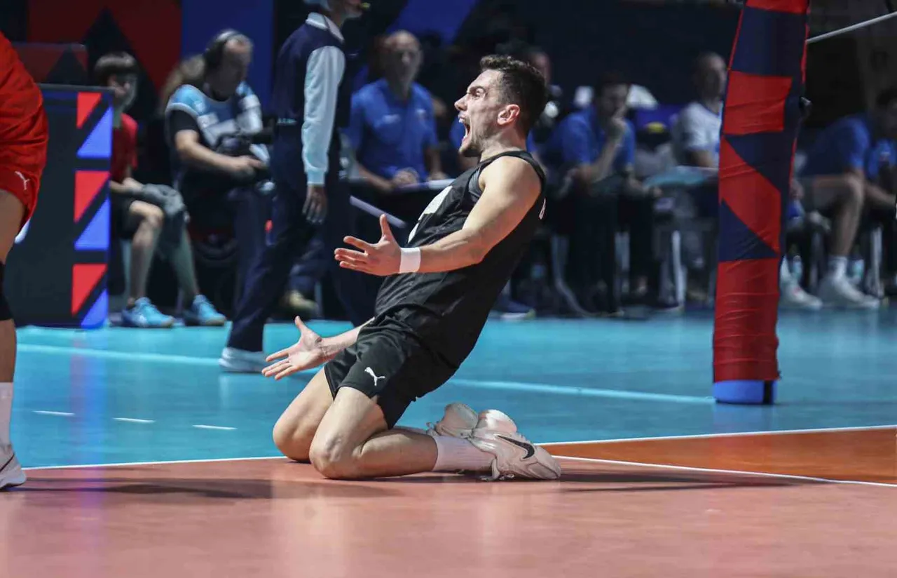 Bedirhan Bülbül neden yok, oynamıyor? Filenin Efeleri Sırbistan maçı kadrosunda yer almadı