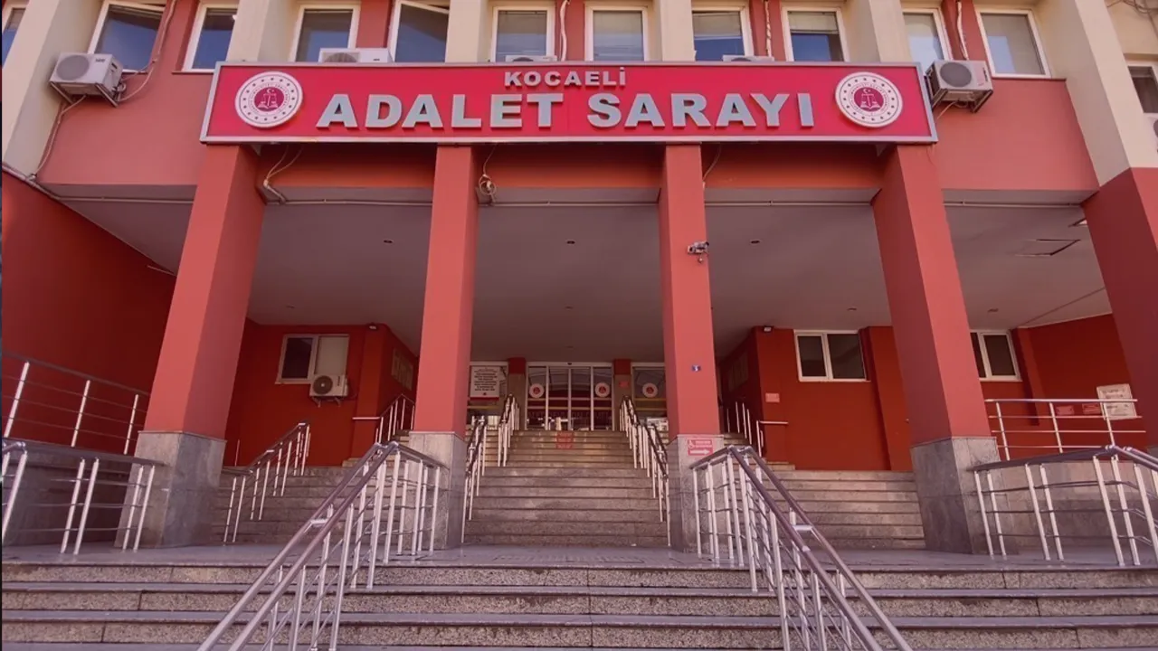 ‘Cinler kan istiyor’ deyip 130 bin lira dolandırmıştı! Büyü yalanına 9 yıl 10 ay hapis cezası