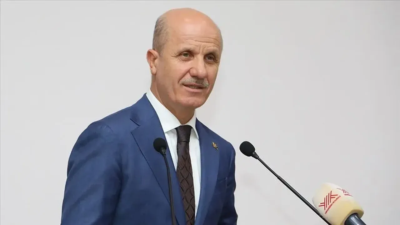 ÖK Başkanı Erol Özvar