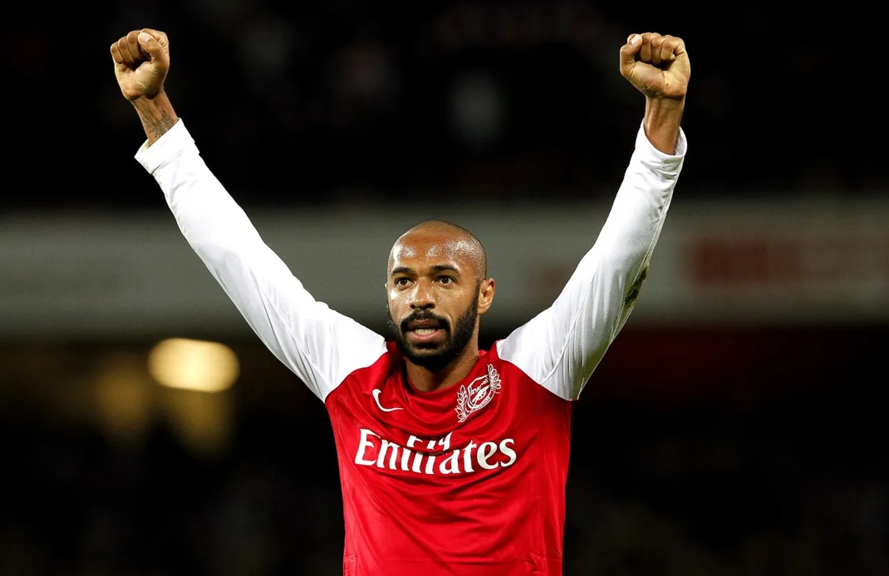 Thierry Henry, Arsenal'de 2 Premier Lig şampiyonluğu kazand.