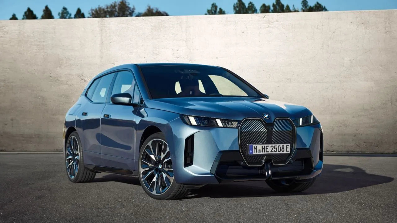 Yaklaşık 30 bin aracı geri çağıran BMW’den uyarı: Hibrit araçları evden uzak tutun