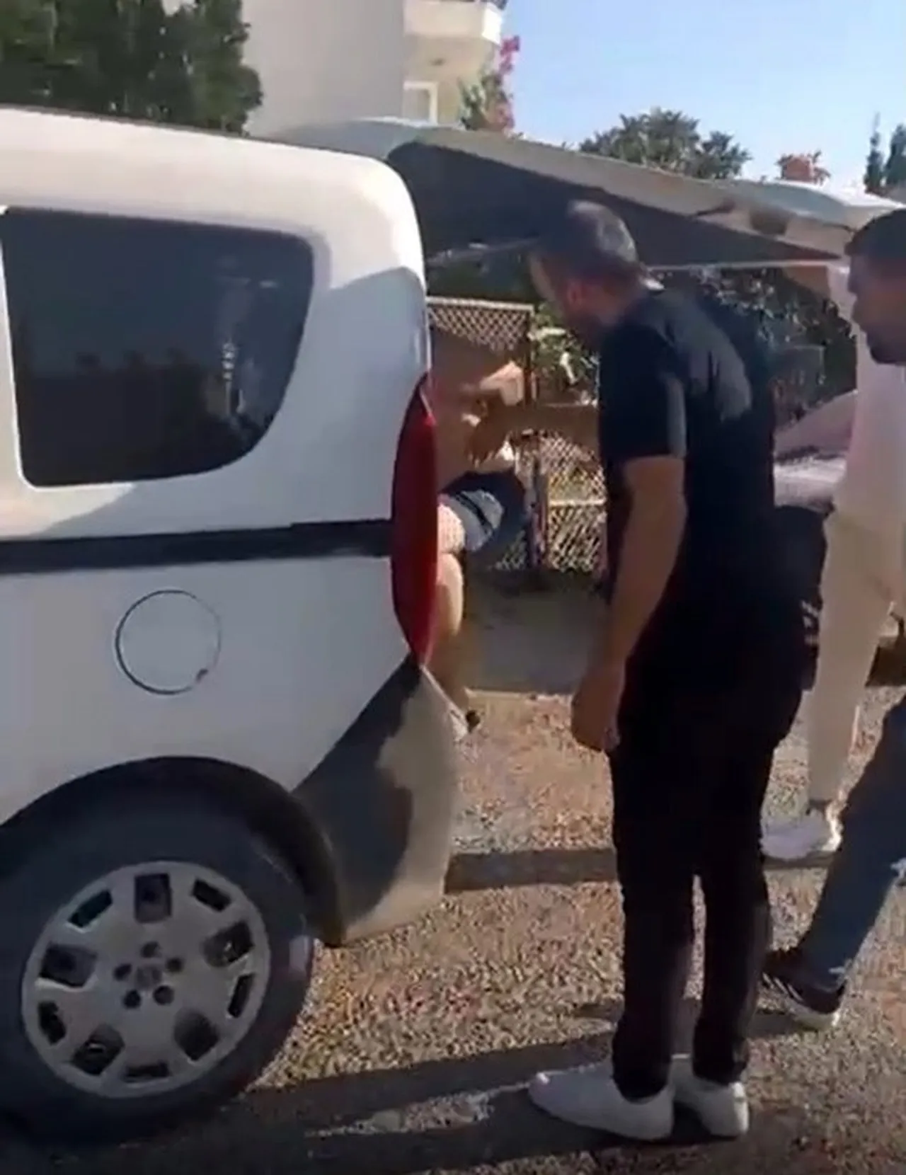 31 yıl hapis cezası aldı, komşusuna “Ufak bir cezam var, eve göz kulak ol” dedi