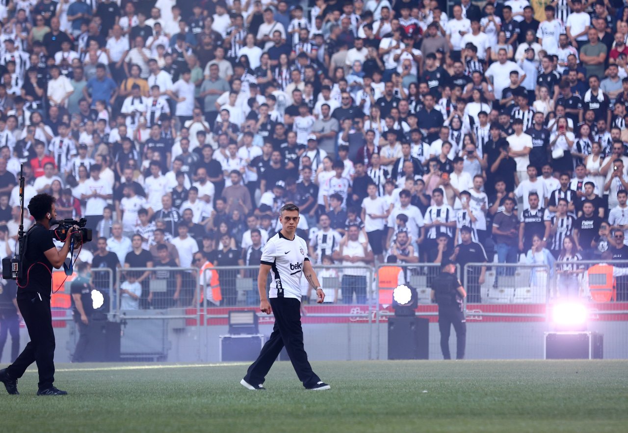 Beşiktaş'ta Muhammed Salah sesleri! Başkan Serdal Adalı'nın tepkisi gündem oldu