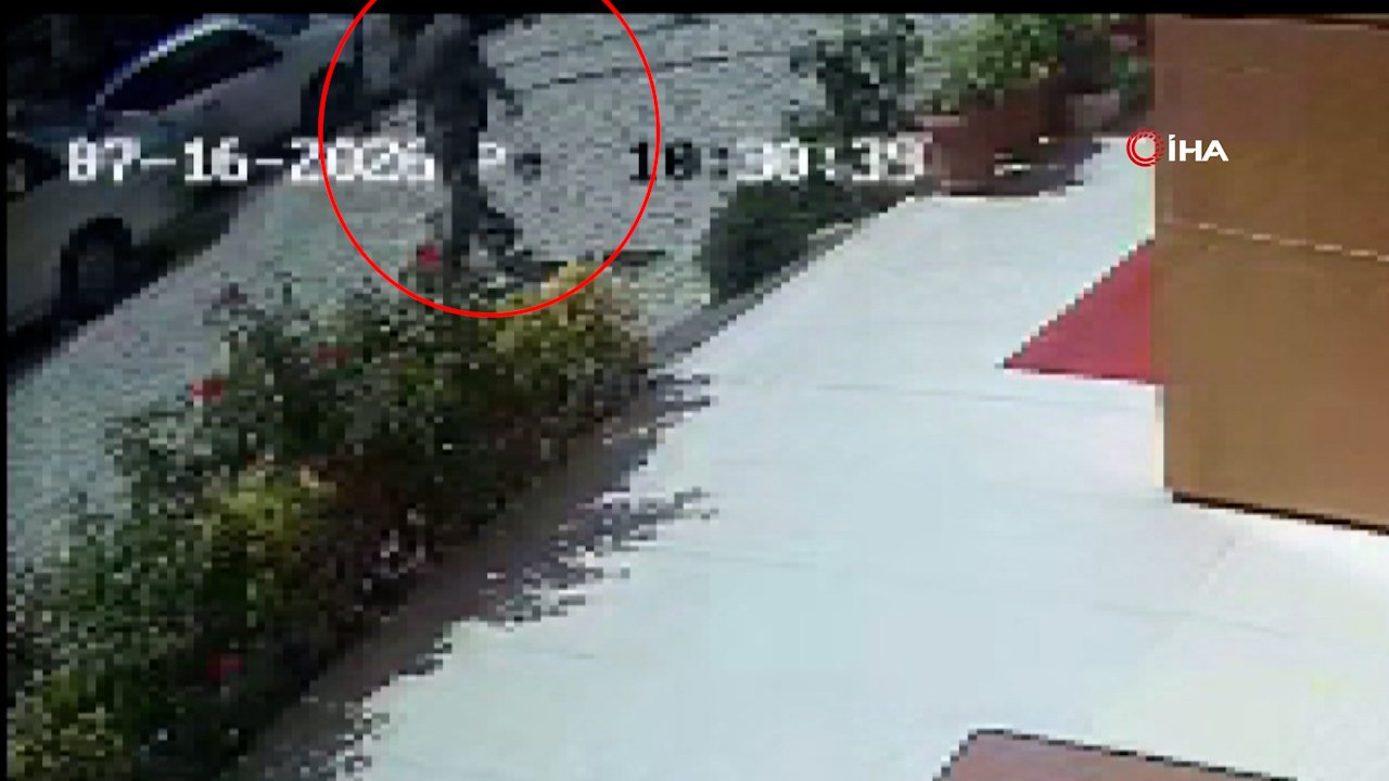 Esenyurt'ta yaşlı adama silahlı pusu! O dehşet anları güvenlik kamerasında