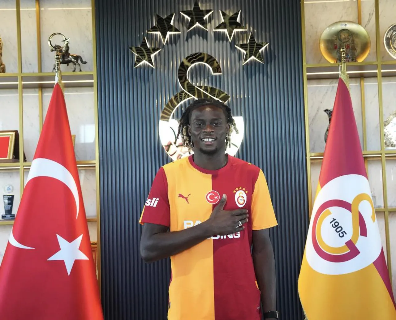 Lesley Ugochukwu'nun satın alma opsiyonu 22 milyon 500 bin sterlin.