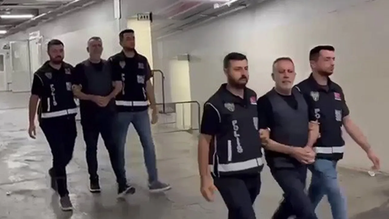 Haluk Levent cezaevine böyle gönderildi! Elleri kelepçeli görüntülendi