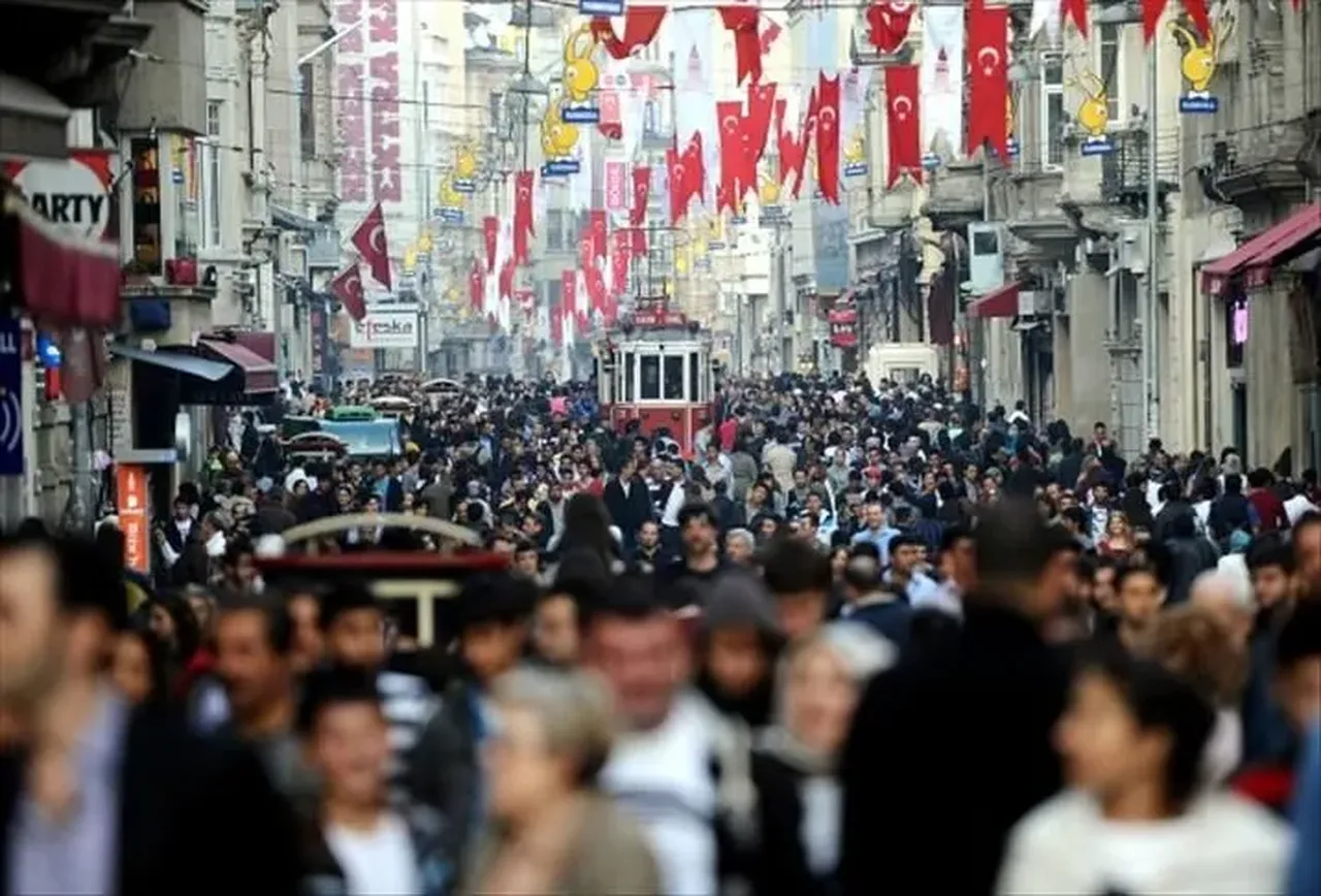 İstanbuldan kaçan kaçana! Megakentte bir ilk yaşanıyor