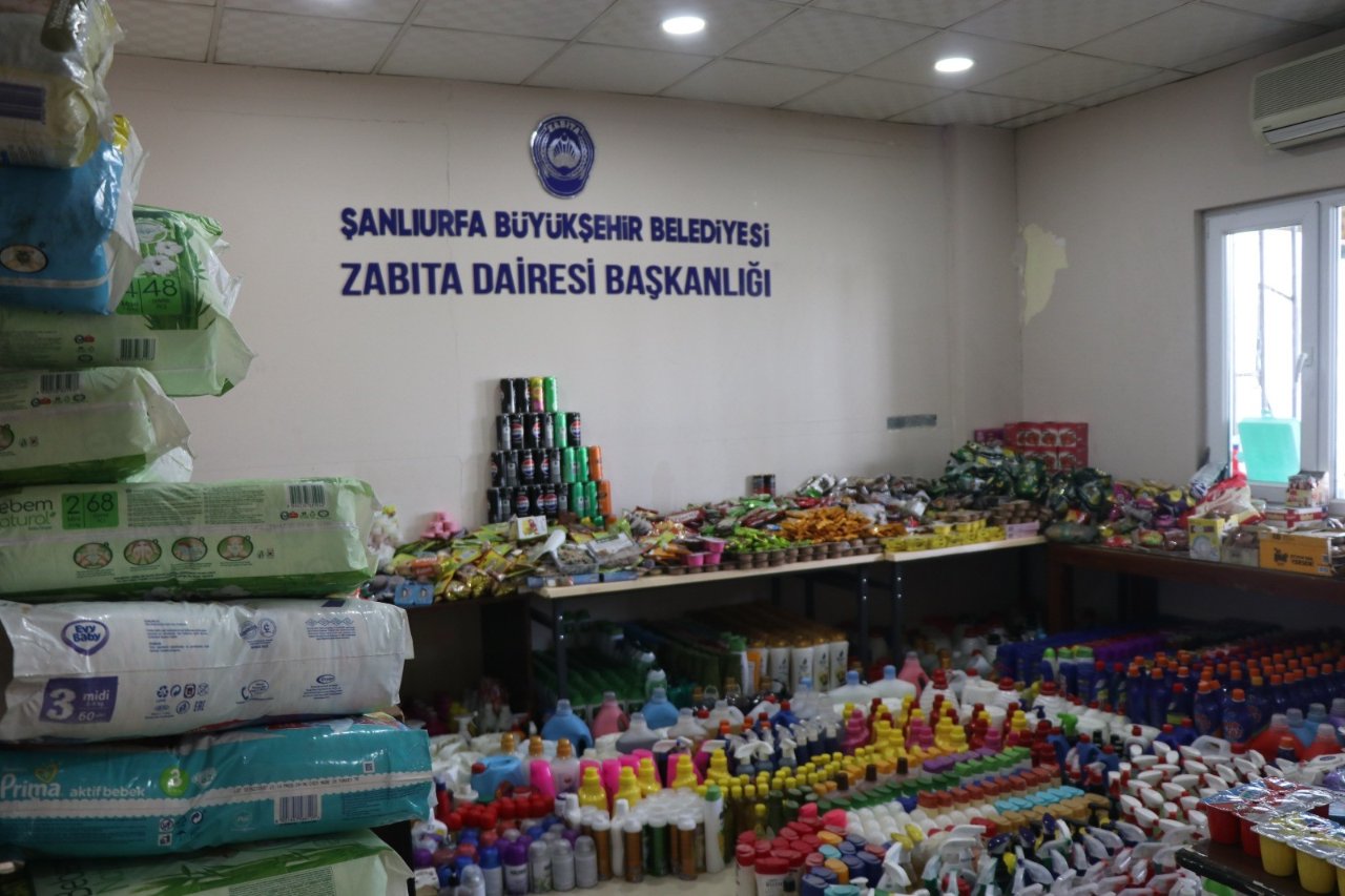 Son kullanma tarihi 5 yıl geçen ürünleri yeniden satışa sundular! Etiketleri değiştirip rafa koydular
