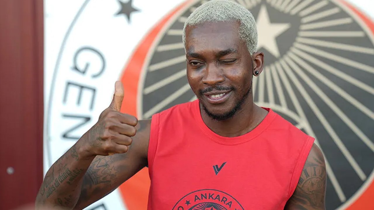 TFF'ye ayrılık bildirildi: Süper Lig kulübünden Henry Onyekuru'ya veda