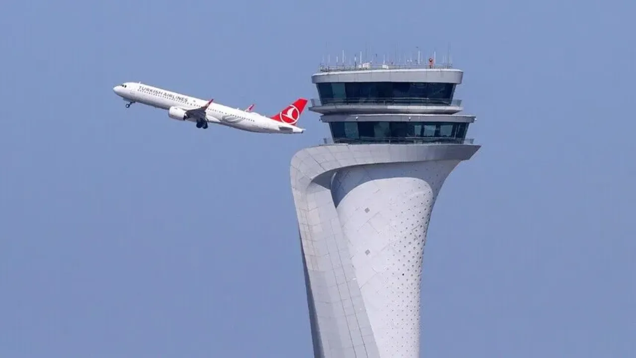 Türkiye'nin hava sahası zirvede! 1 milyon 200 bine yakın sefer, 14 saniyede bir uçak 