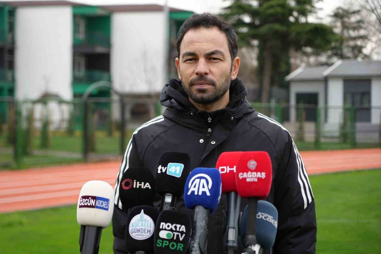 Kocaelispor, Süper Lig'de geçtiğimiz sezonu 37 puanla 10'uncu sırada tamamladı.