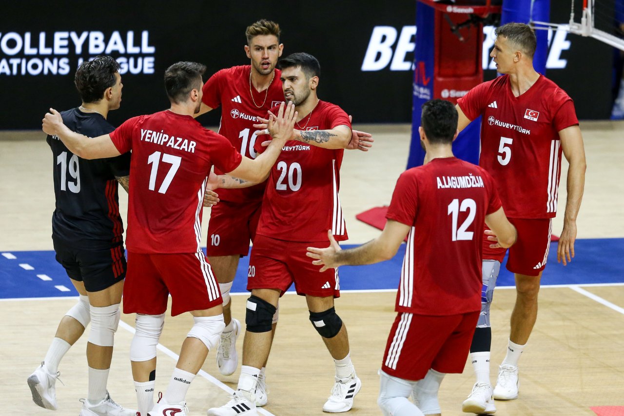 Türkiye-Ukrayna voleybol maçı hangi kanalda, nereden izlenir? Filenin Efeleri VNL 2. maç