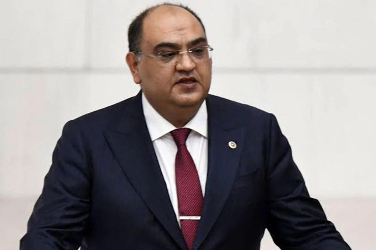 Bir vekil daha AK Parti'ye geçiyor iddiası: Paylaşımları sildi, telefonu kapattı