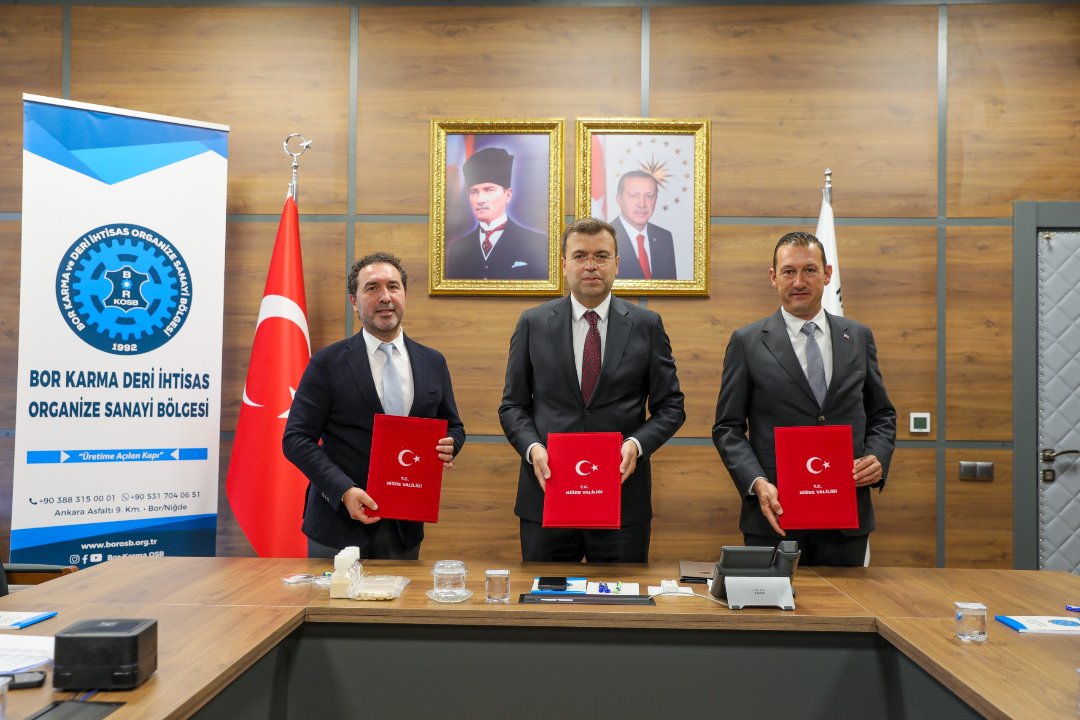 Niğde'de 240 milyon dolarlık yatırım için imzalar atıldı! Yüzlerce kişi istihdam edilecek