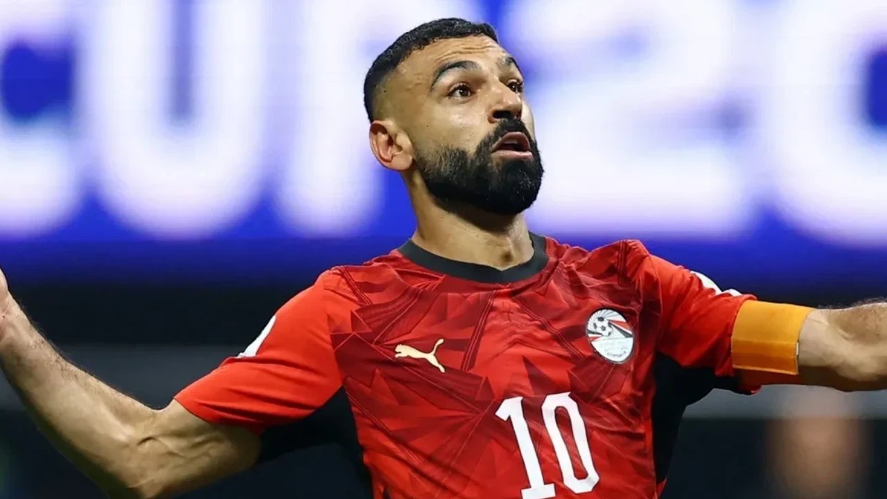 Salah'ın eli kulağında! Beşiktaş beklenen bombayı patlatmak üzere