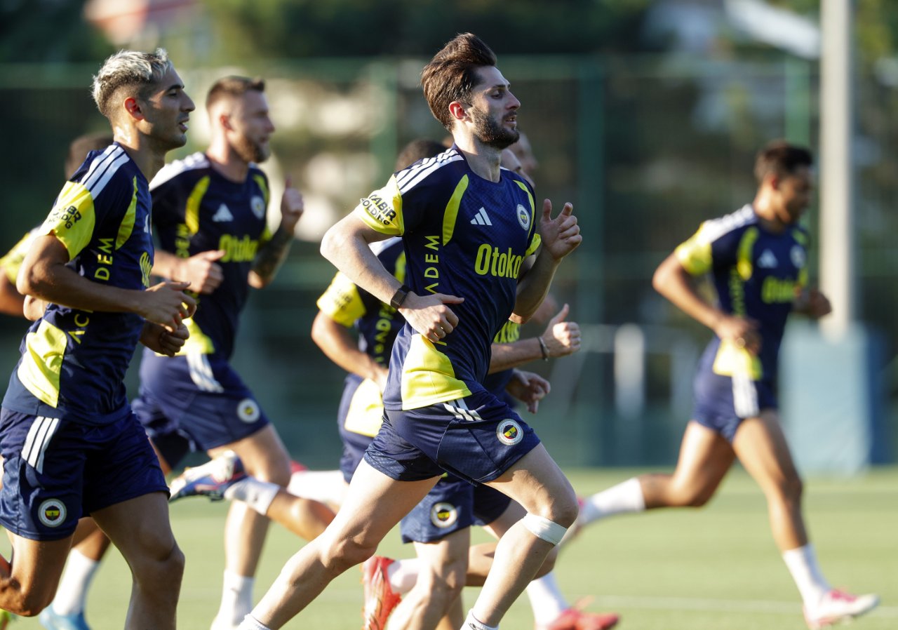 Şampiyonluk imzalar! Fenerbahçe üç yeni transferi ile gövde gösterisi yaptı