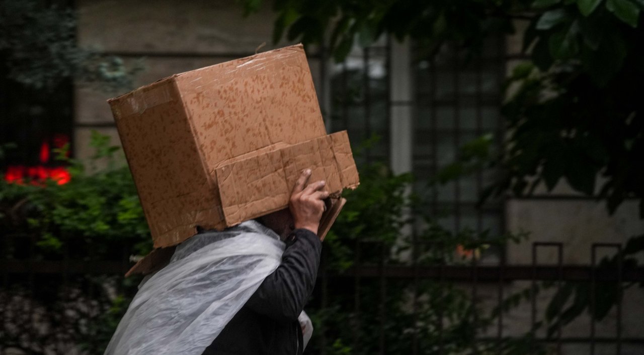 Sıcaklıklar 17 derece birden düşecek! Yaz ortasında sonbahar provası... Önce yakacak sonra yağacak
