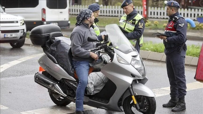 Trafikte motosikletliler için 'şerit paylaşımı' dönemi! Pilot ilde test edilecek: İşte yeni eylem planı
