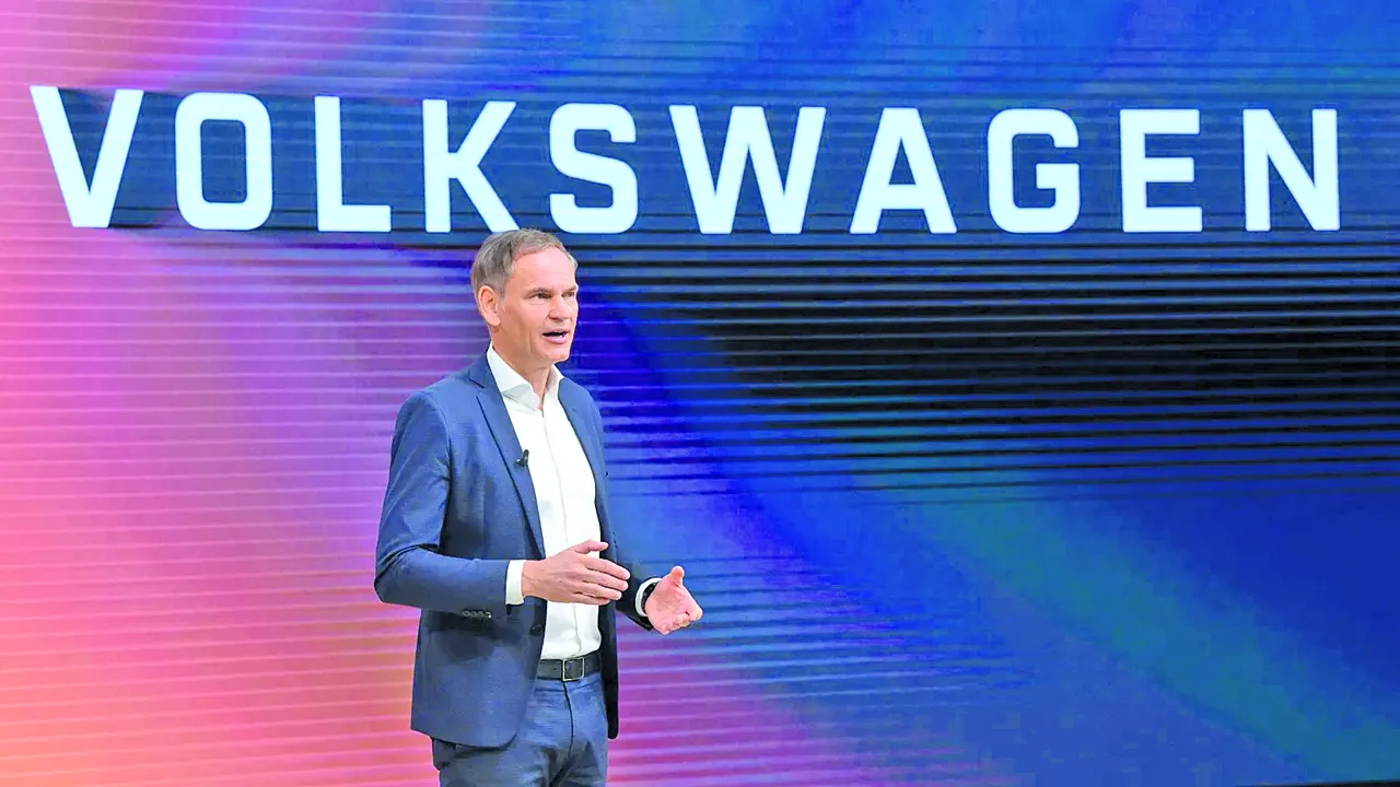 Şirketin CEO’su Oliver Blume yaşadıkları krizi daha verimli yönetebilmek adına ürün yelpazesindeki model sayısının 2030 yılına kadar yüzde 50 oranında azalacağının sinyallerini verdi…