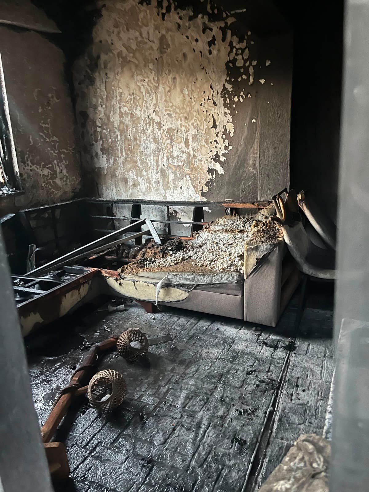 Banyoya sığınıp ölümü beklediler! Marmariste eski eş dehşeti
