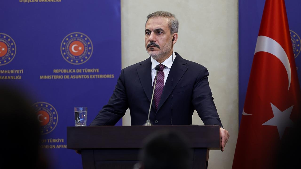 Fidan, Katarda bölgesel krizleri masaya yatıracak: Doha’ya destek çıkarması