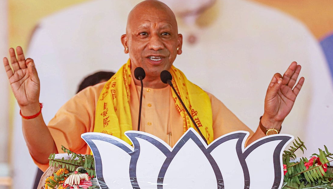 Hindistan'ın en kalabalık eyaleti Uttar Pradeş'in aşırı sağcı Başbakanı Yogi Adityanath