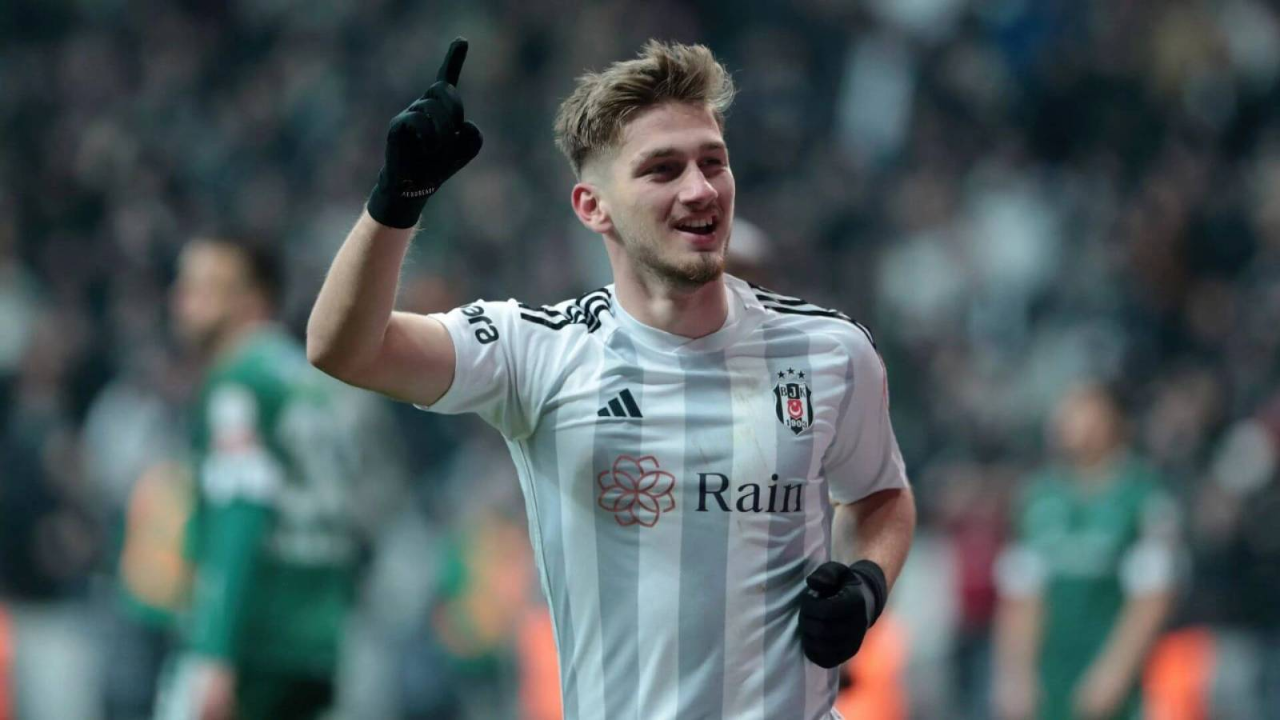 Beşiktaş'ın genç yıldızı Semih Kılıçsoy