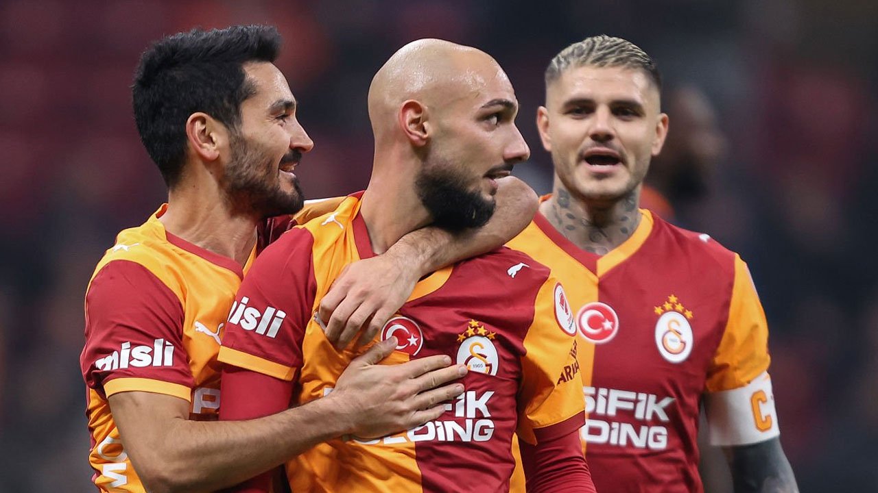 GALATASARAY'DA AYRILIK