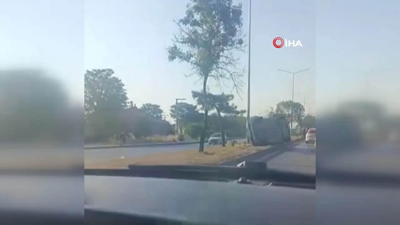 Eskişehir-Ankara çevreyolunda kaza! Direksiyon hakimiyetini kaybeden araç takla attı