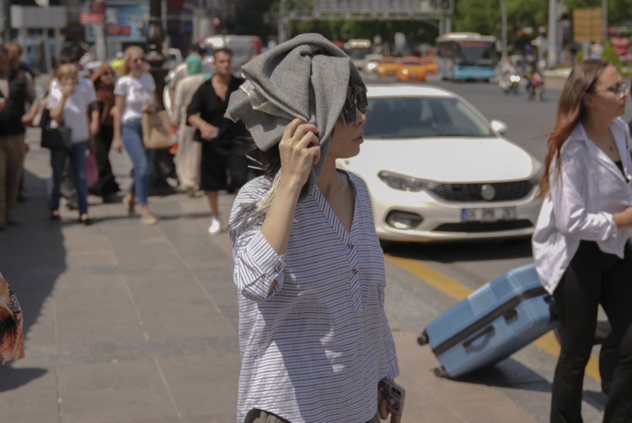 Bu 3 güne dikkat! Yunanistandan geldi, hissedilen sıcaklık 50 dereceyi bulacak